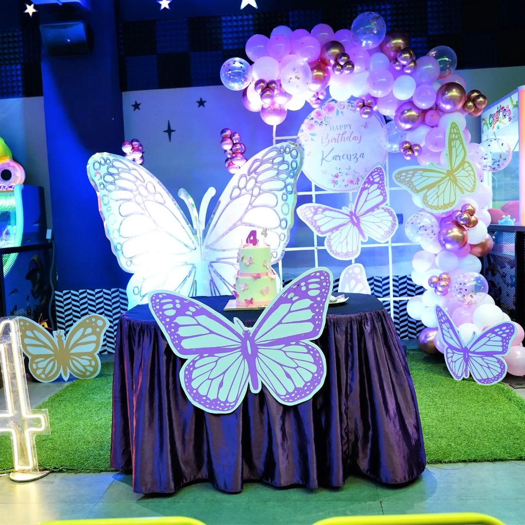 Decoration at Craaazy Monks Chandigarh