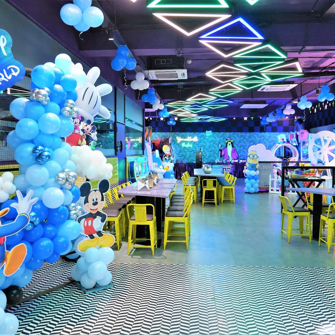 Decoration at Craaazy Monks Chandigarh